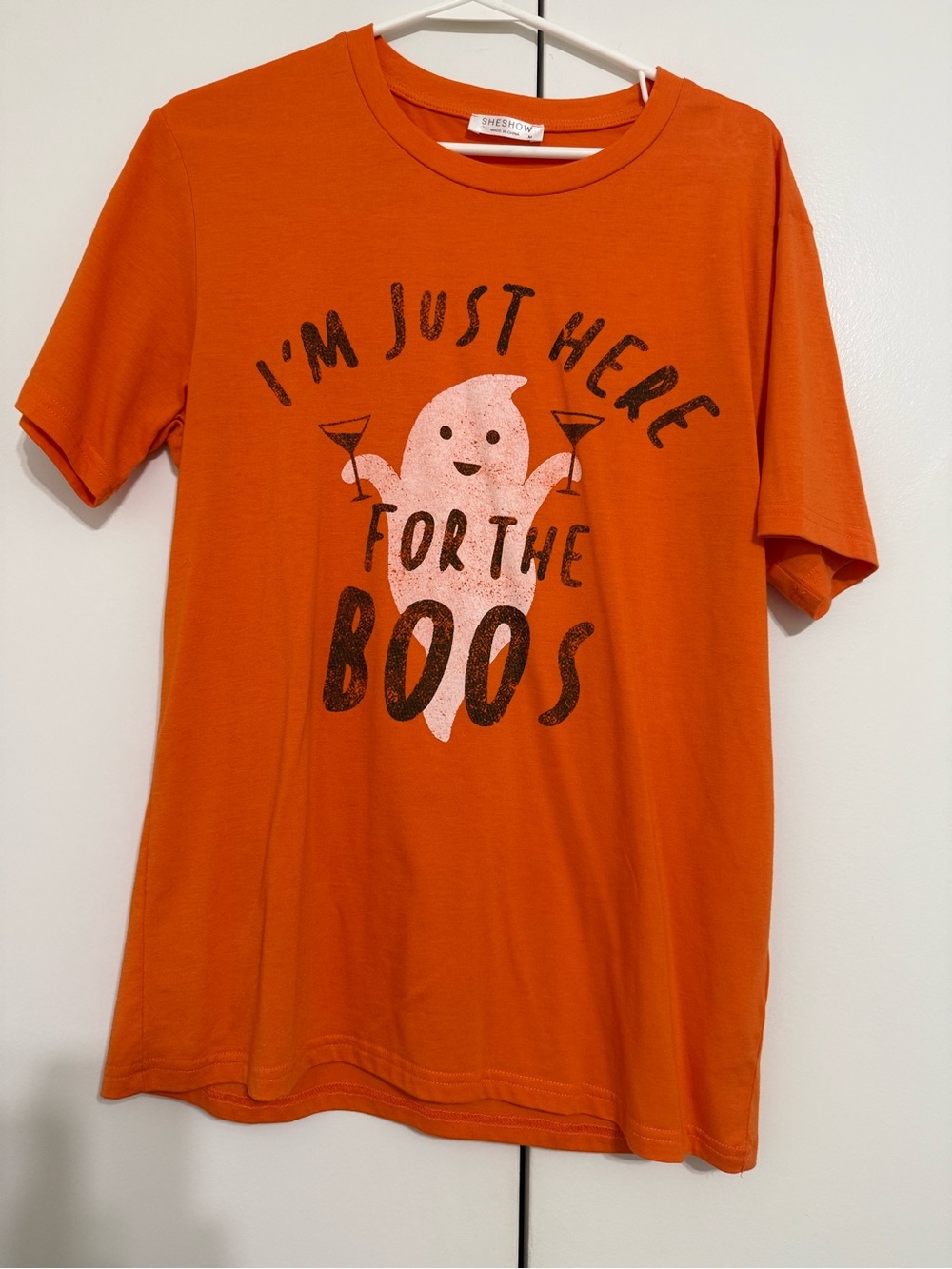 Adult Halloween 'I'm Just Here for the Boos' Kids Graphic T-shirt Size Medium